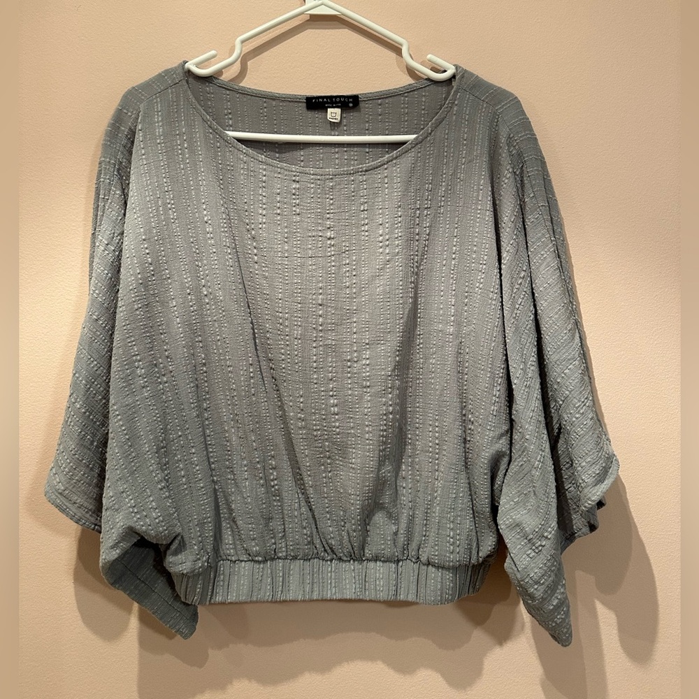 Flowy cropped blouse